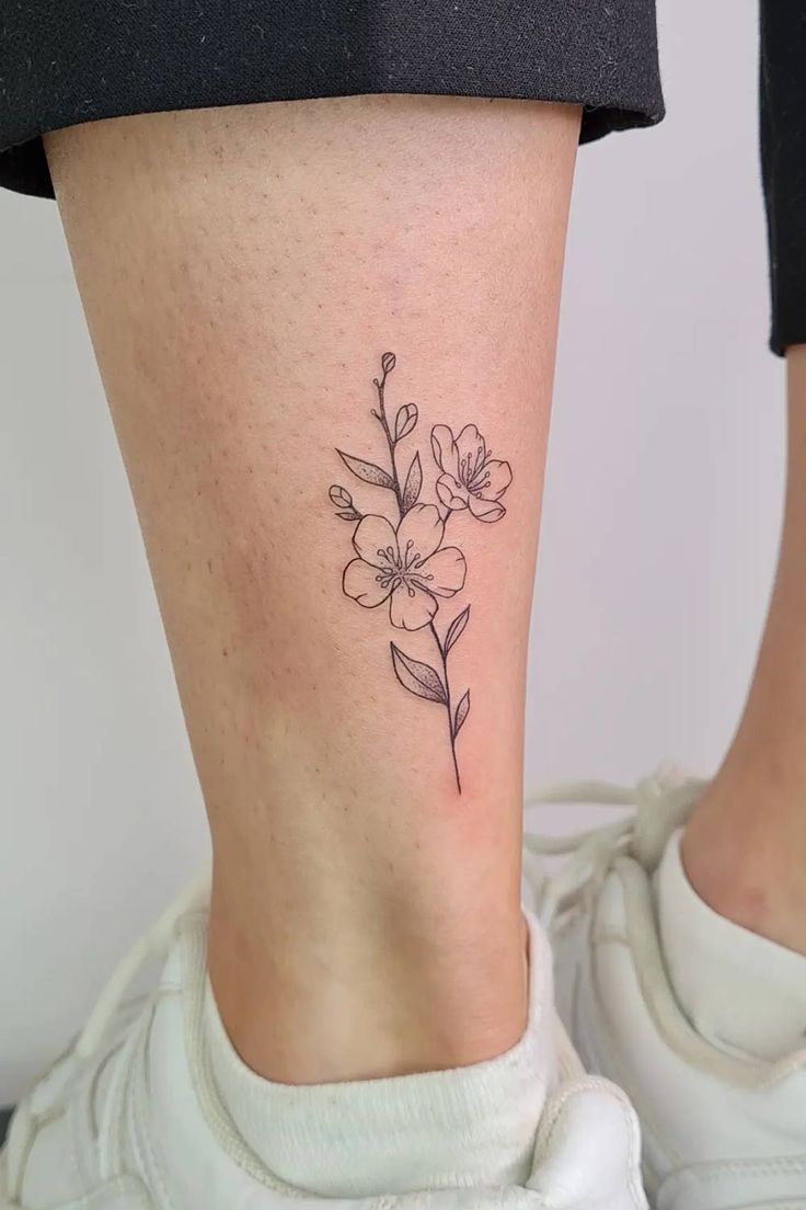 tatuagem feminina pequena