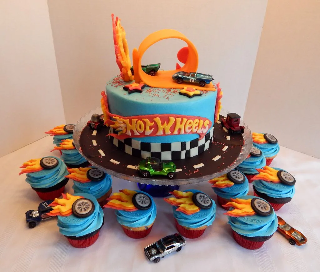 bolo-decorado-hot-wheels