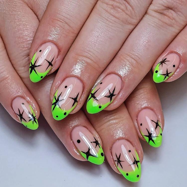 unhas-verde-neon-com-preto