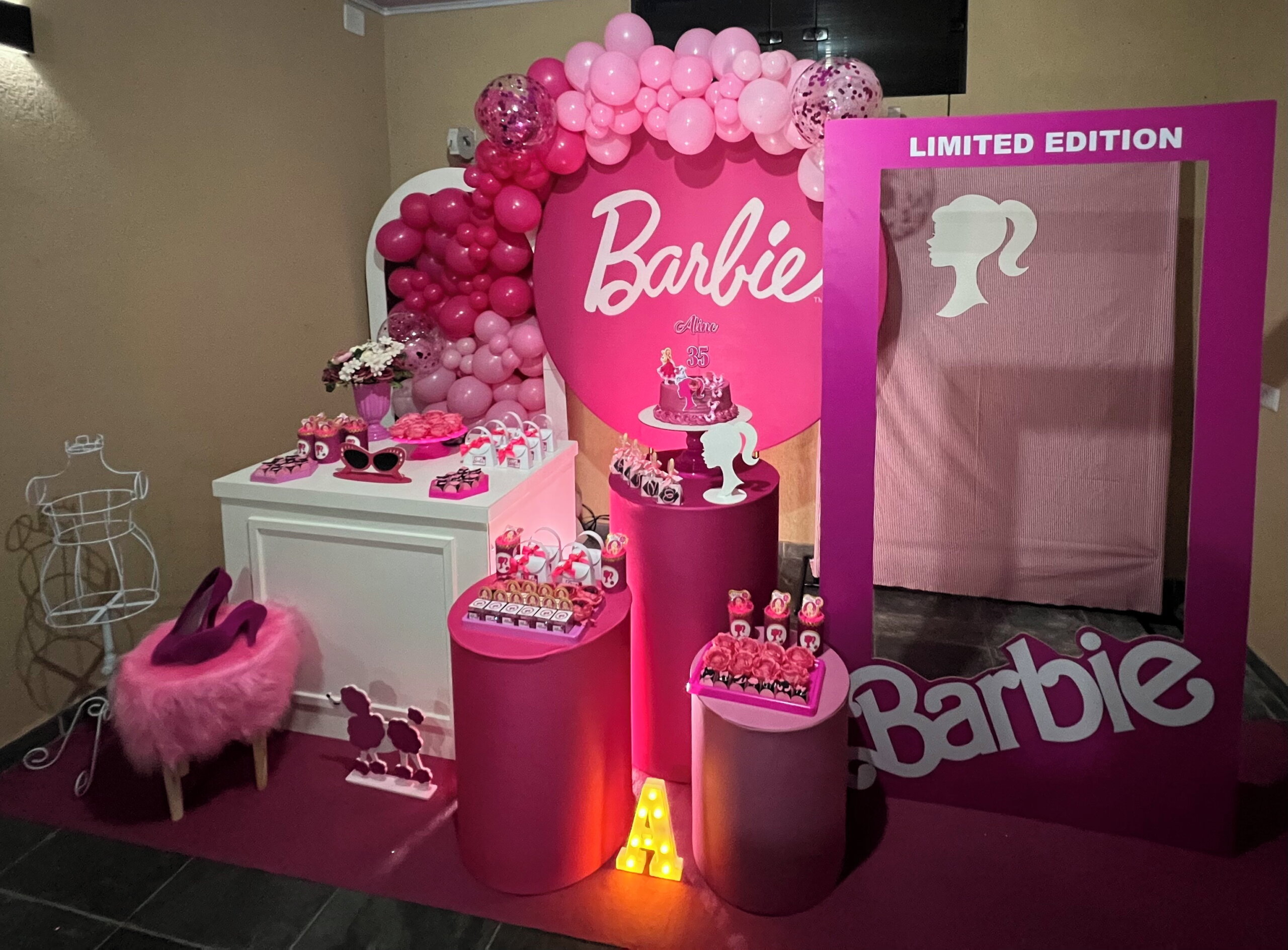 Decoração de festa da barbie