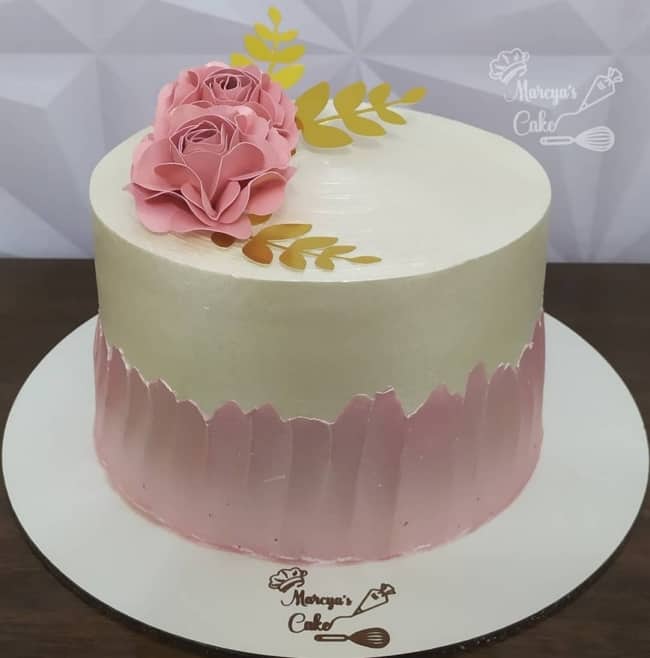 simple feminine cake