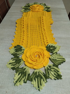 Caminho De Mesa De Crochê Amarelo