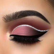 Cut Crease