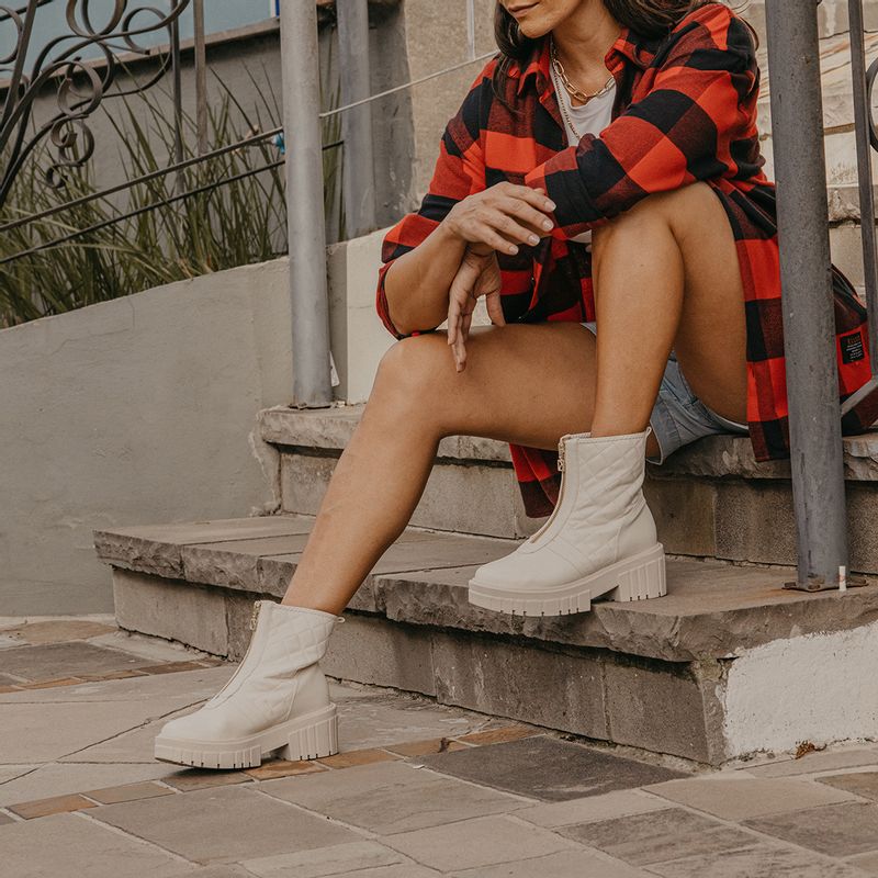 Look with Off White Boots