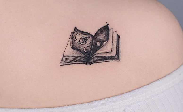 Tatuagem De Livros