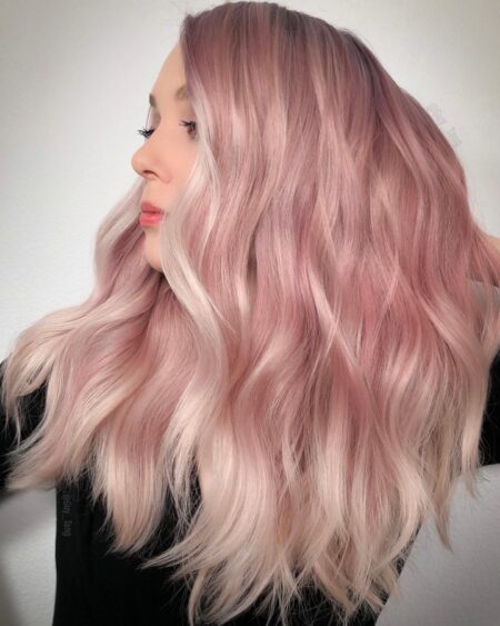 cabelo-rosa-pastel-feminino