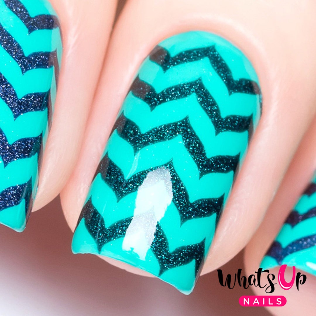 Zig Zag Decorated Nail