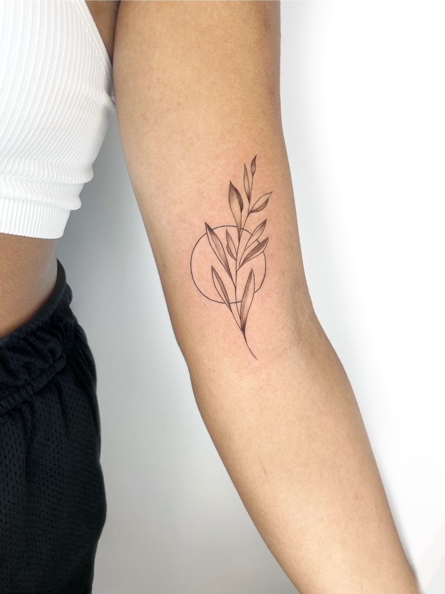 Delicate Female Tattoo On Arm