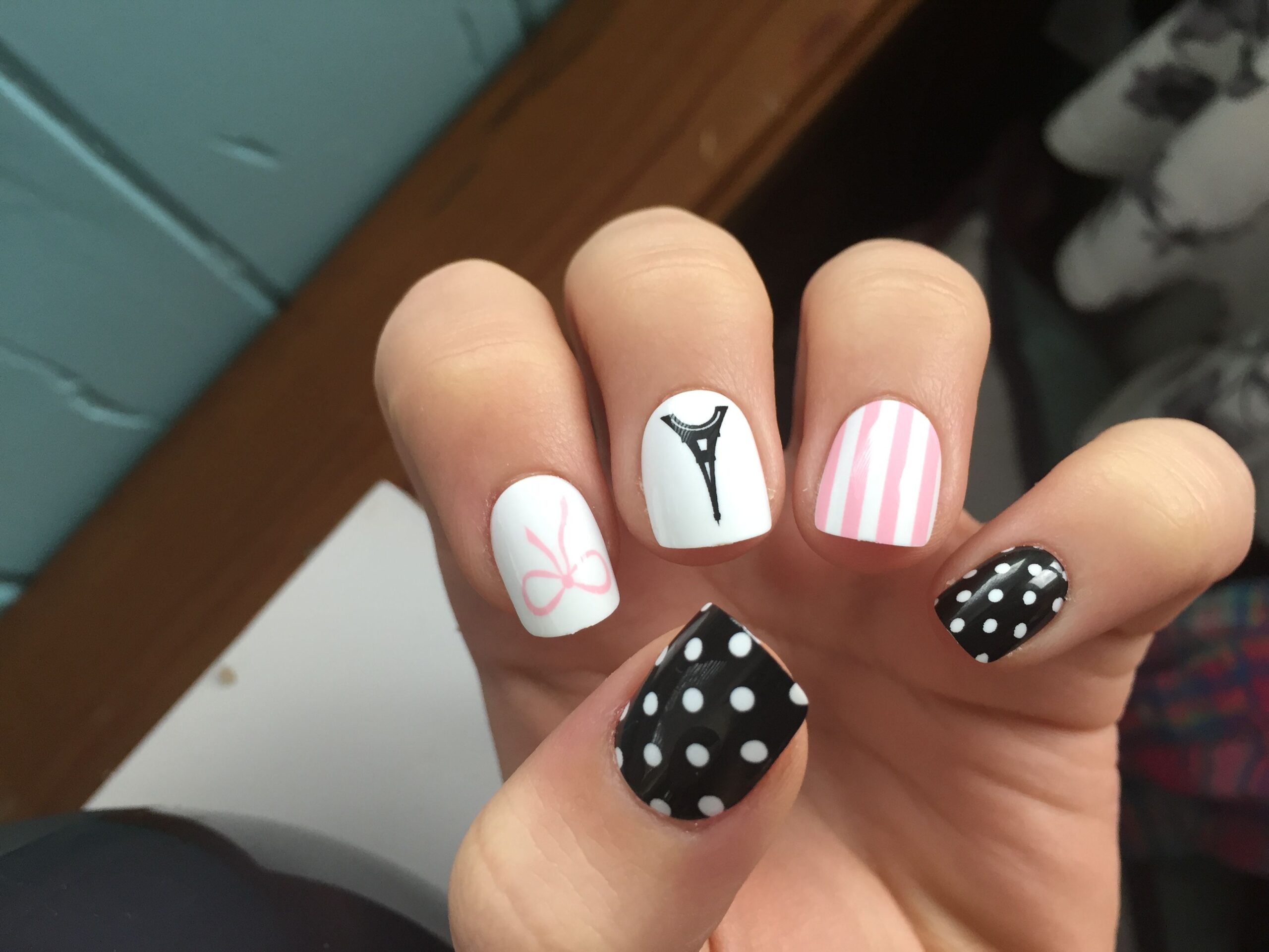 Paris Decorated Nail