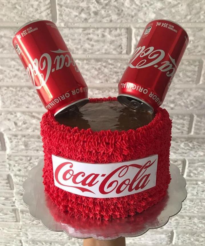 Bolo Decorado Coca Cola