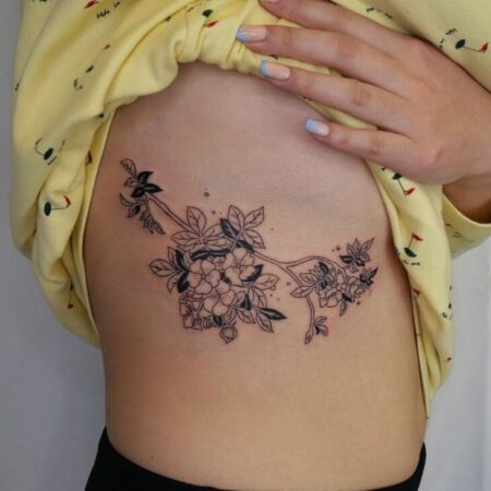 tatuagem-feminina-costela