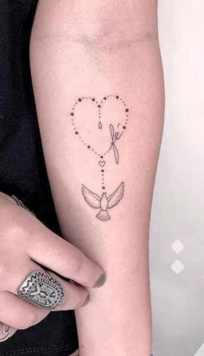 tatuagem-feminina-fe