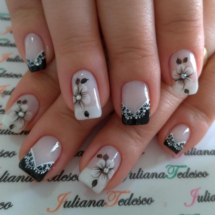 Unhas Decoradas Em Preto E Branco