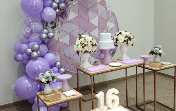 decoracao-de-festa-de-15-anos-lilas