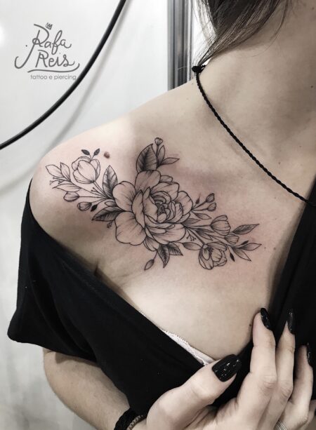 tatuagem-feminina-floral