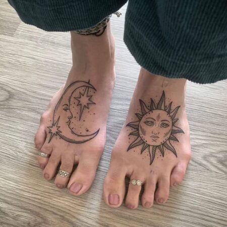 tatuagem-feminina-sol-e-lua