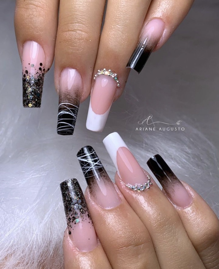 unhas-grandes-pretas