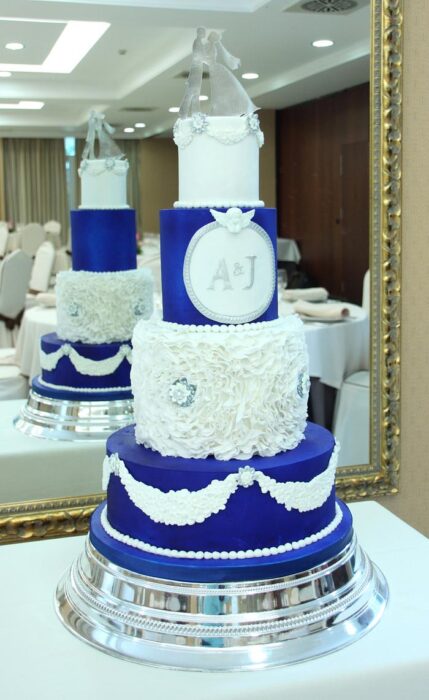 bolo-de-casamento-azul-e-branco