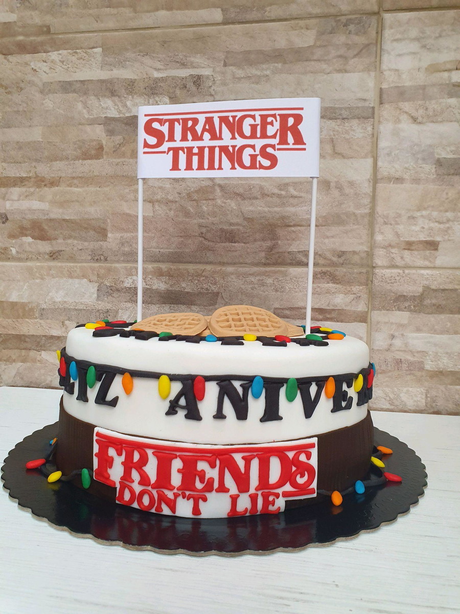 Bolo Decorado Stranger Things