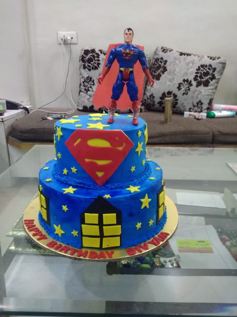 Superman decorated cake