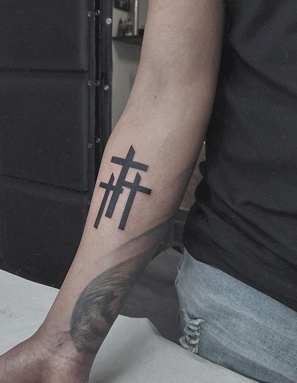 cross tattoo