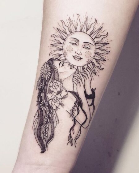 tatuagem-feminina-sol-e-lua