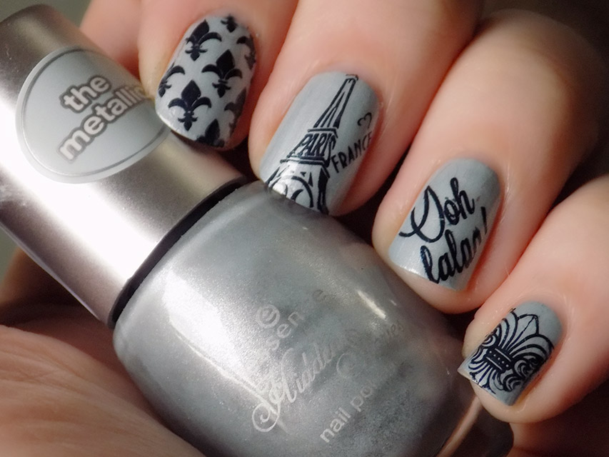 Paris Decorated Nail