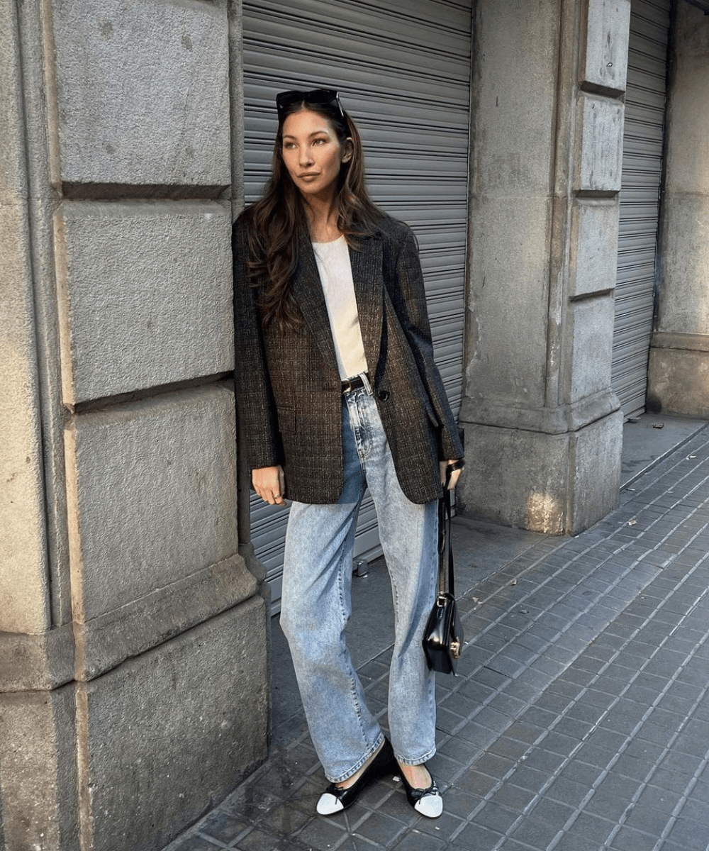 Look Blazer Preto Feminino e Calça Jeans