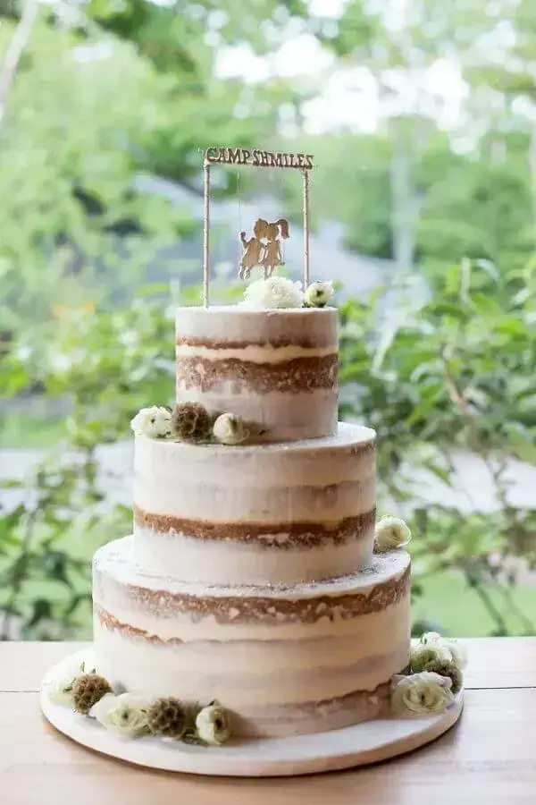 Bolo de Casamento Rustico