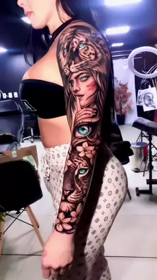 Tatuagem Feminina Braco Fechado