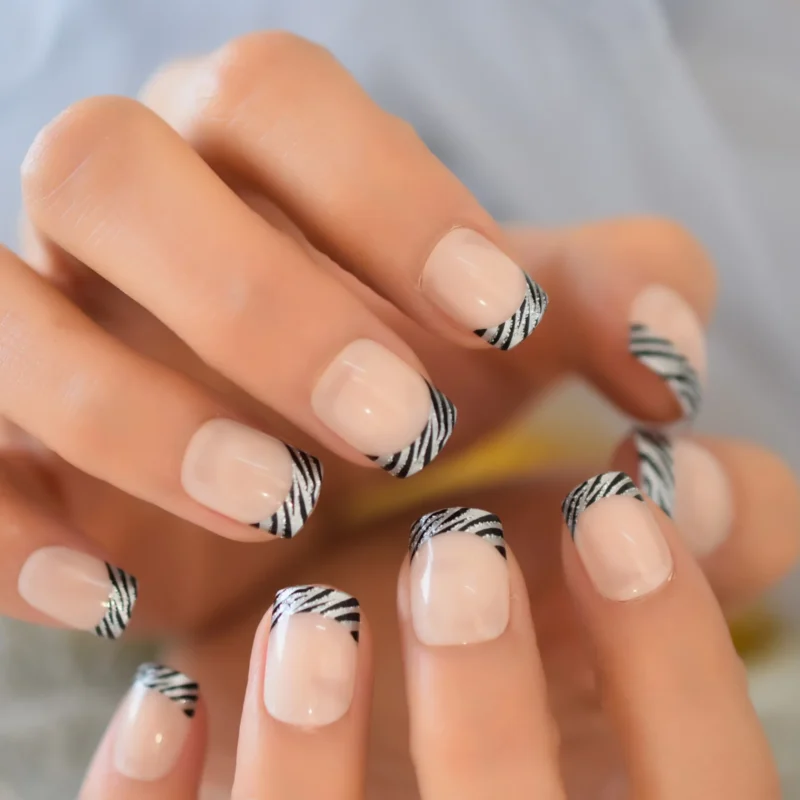 Zebra Decorated Nail