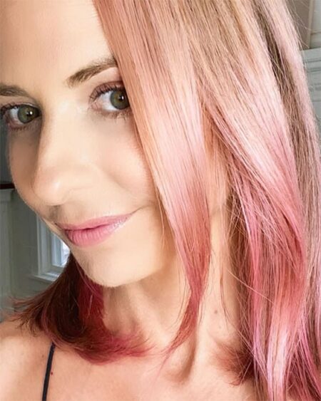 cabelo-rosa-pastel-feminino