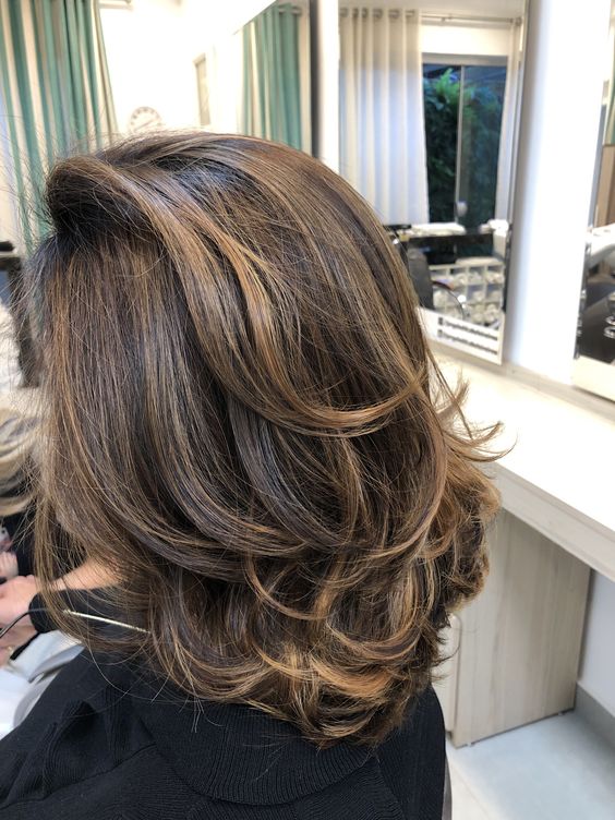 corte de cabelo feminino medio repicado