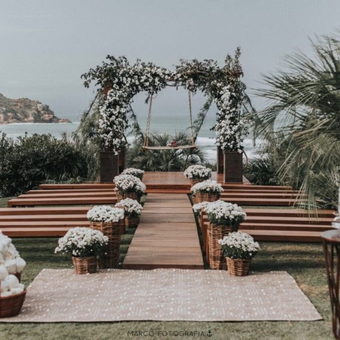 Altar de Casamento na Praia