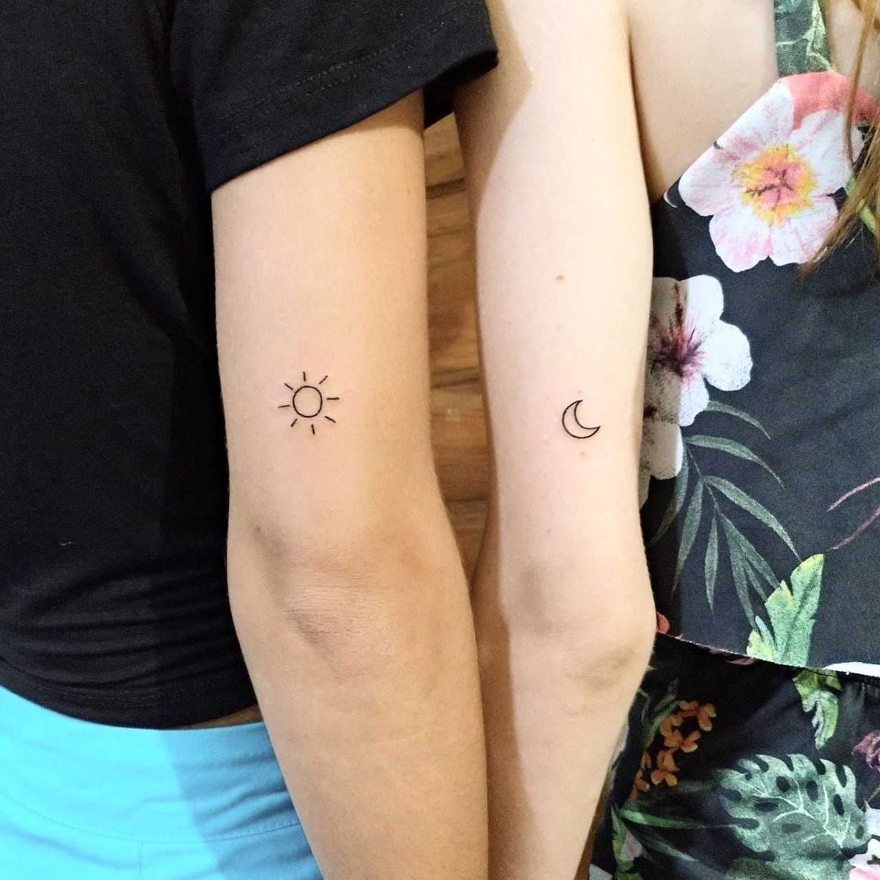 Tatuagem De Sol E Lua