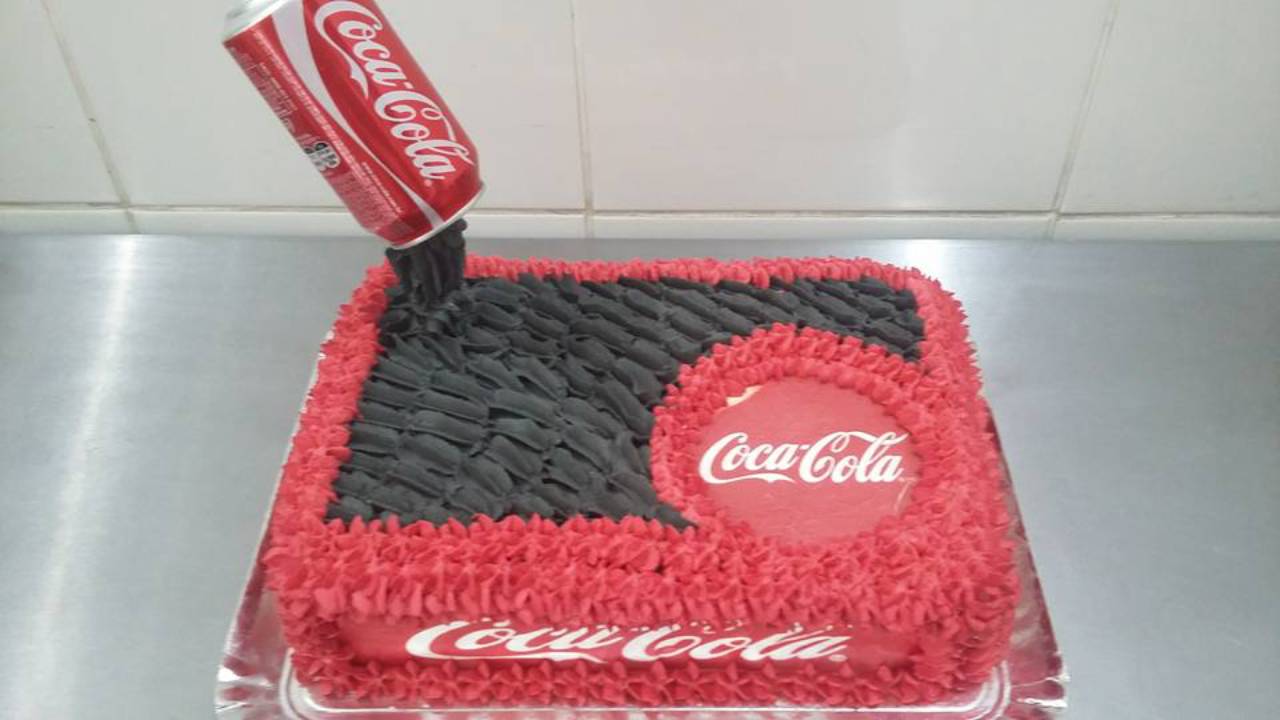 Bolo Decorado Coca Cola