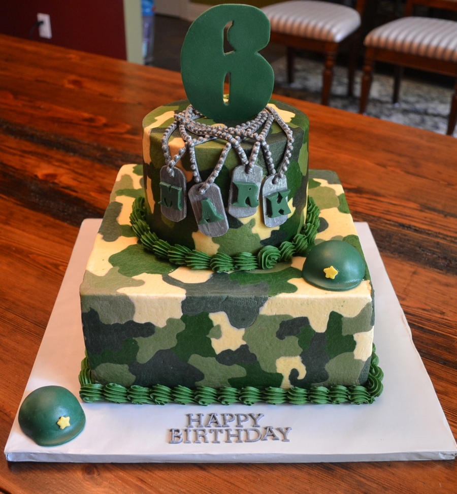 Military decorated cake