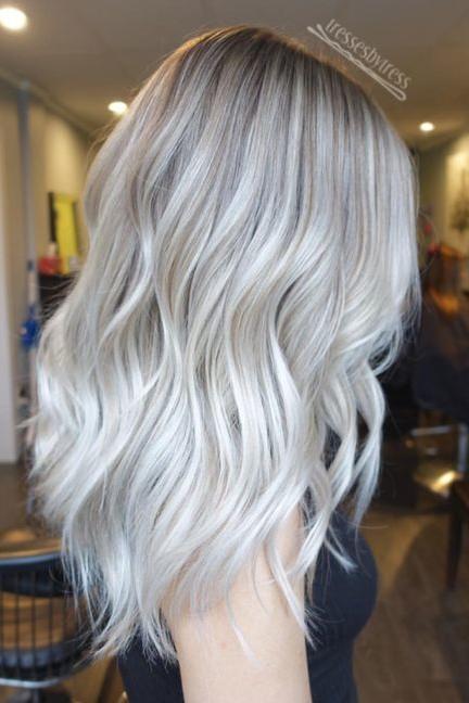 cabelo-platinado-cinza