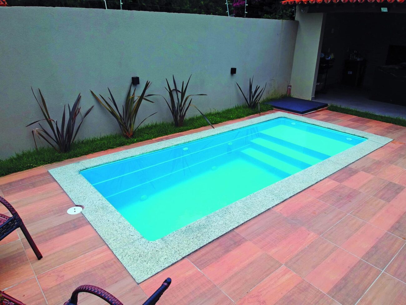 decoracao-piscina-borda-infinita