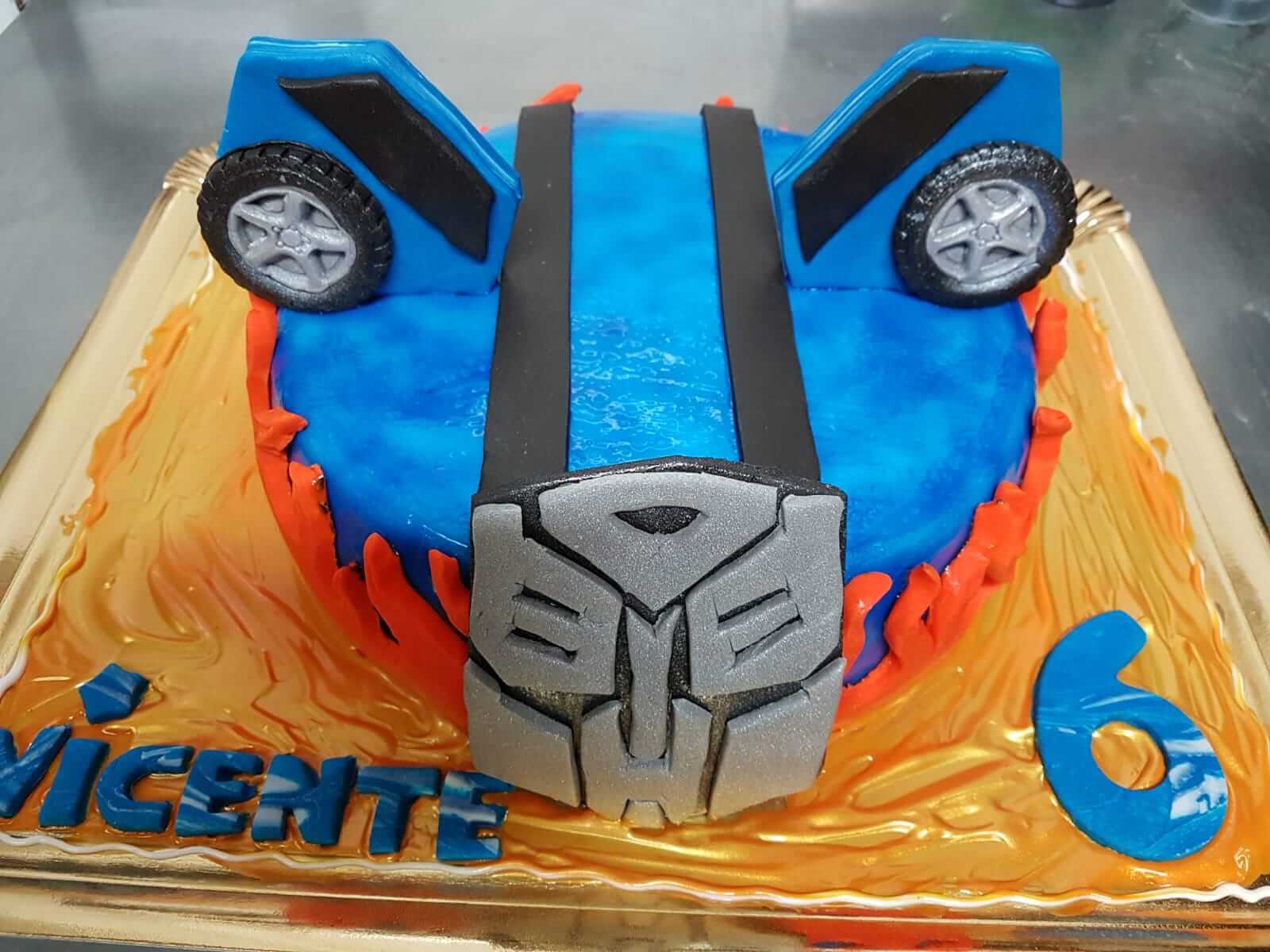 Bolo Decorado Transformers