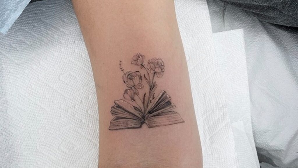 Tatuagem De Livros