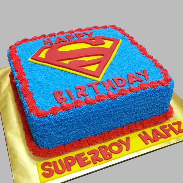 Superman decorated cake