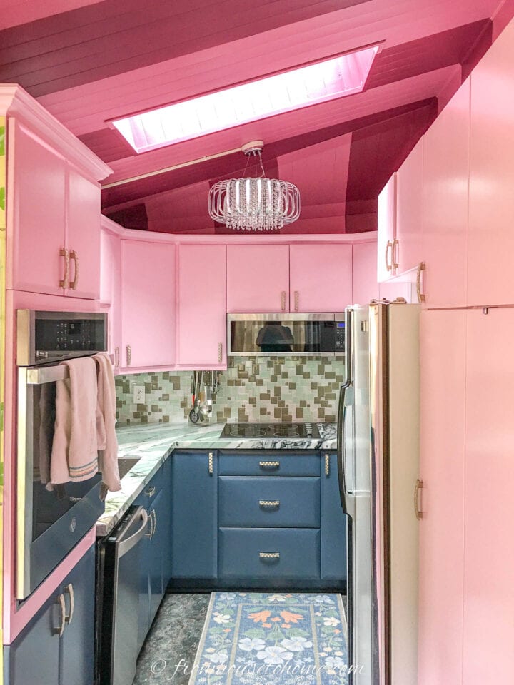 Decoration of Pink Kitchens