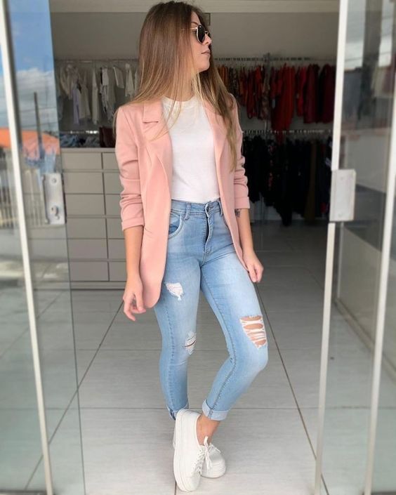 Look com Blazer Feminino