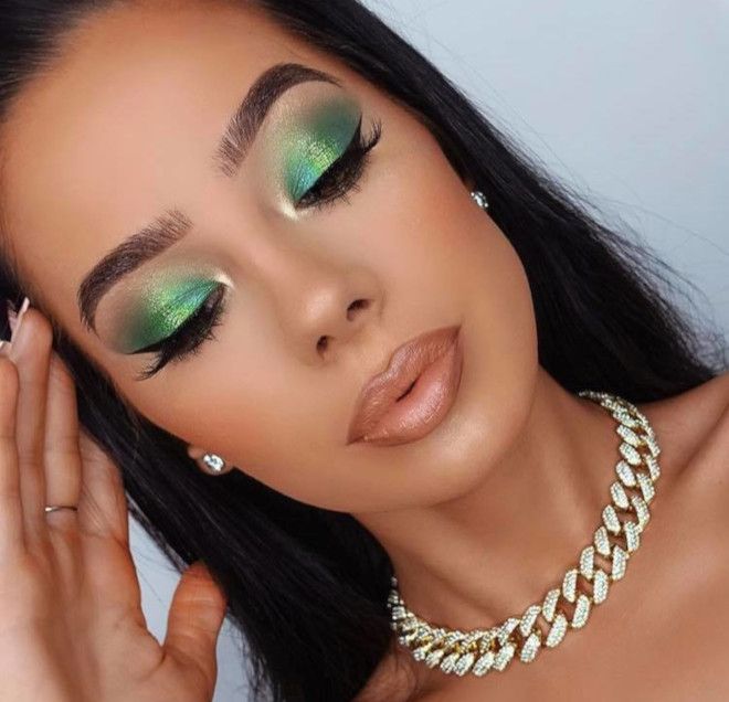 Green Makeup