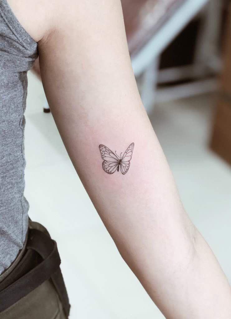 Tatuagem de Borboleta no Braço Pequenas