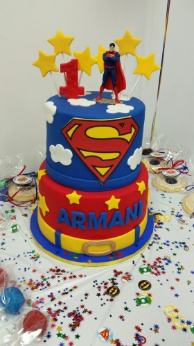 Superman decorated cake