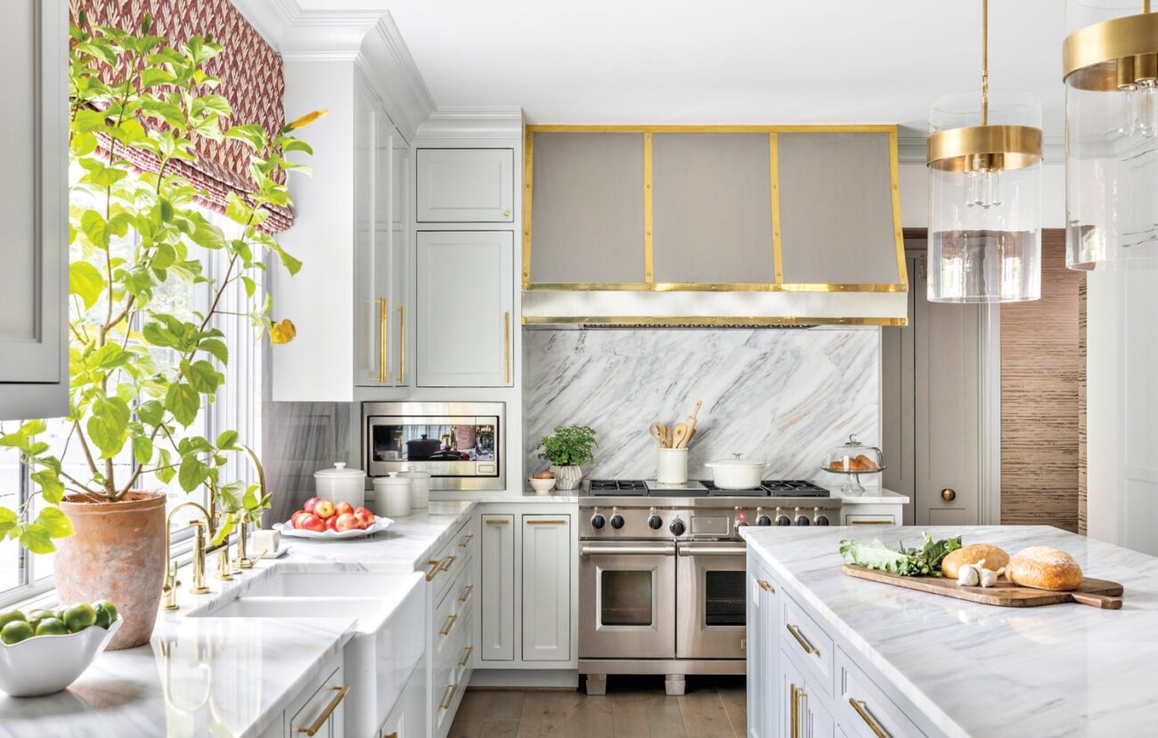 White Kitchen Decoration