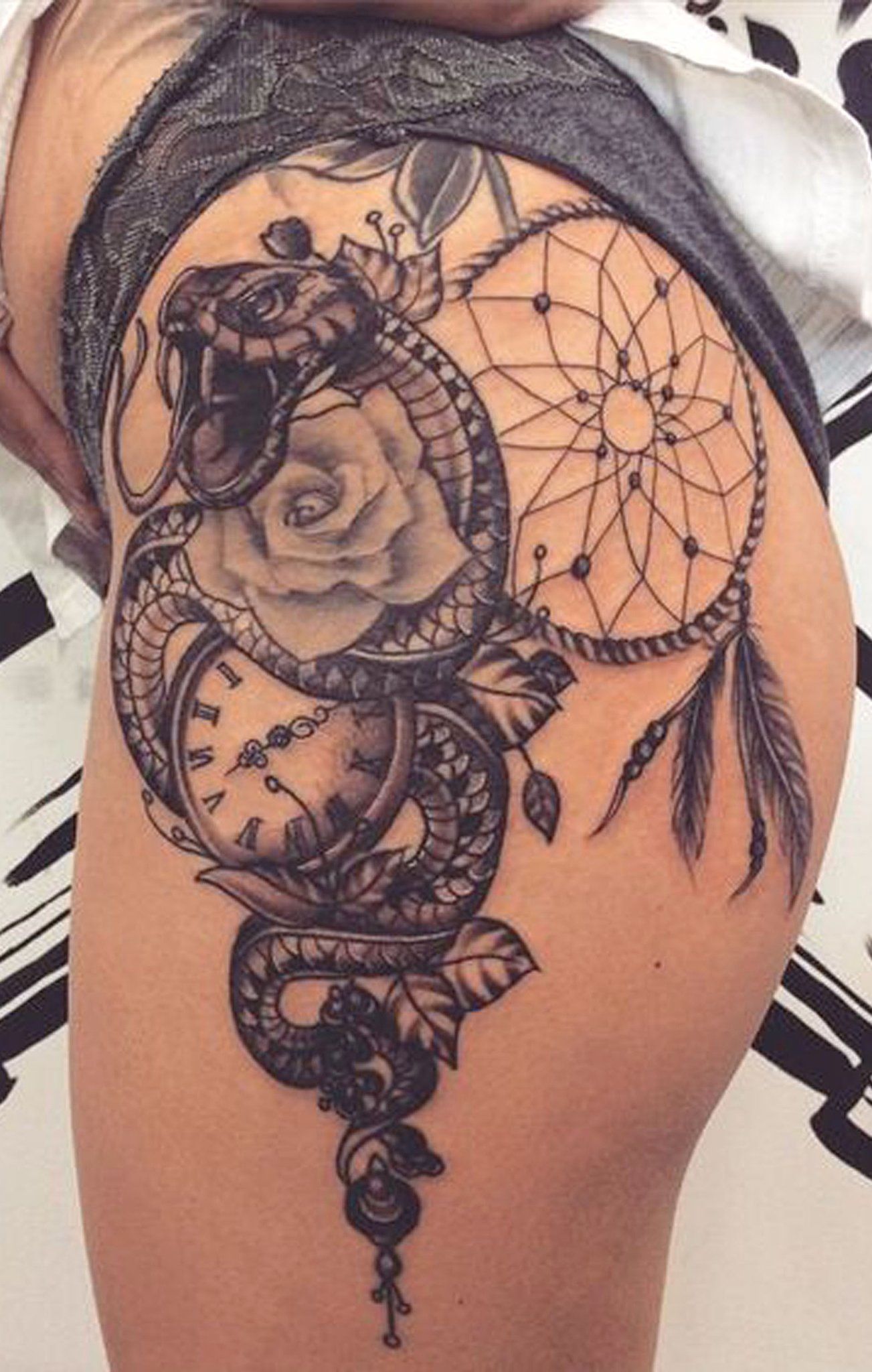 Tattoo on thigh