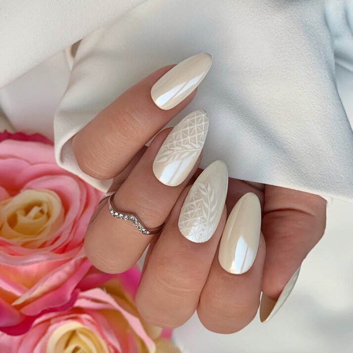 Decorated Nails for Brides